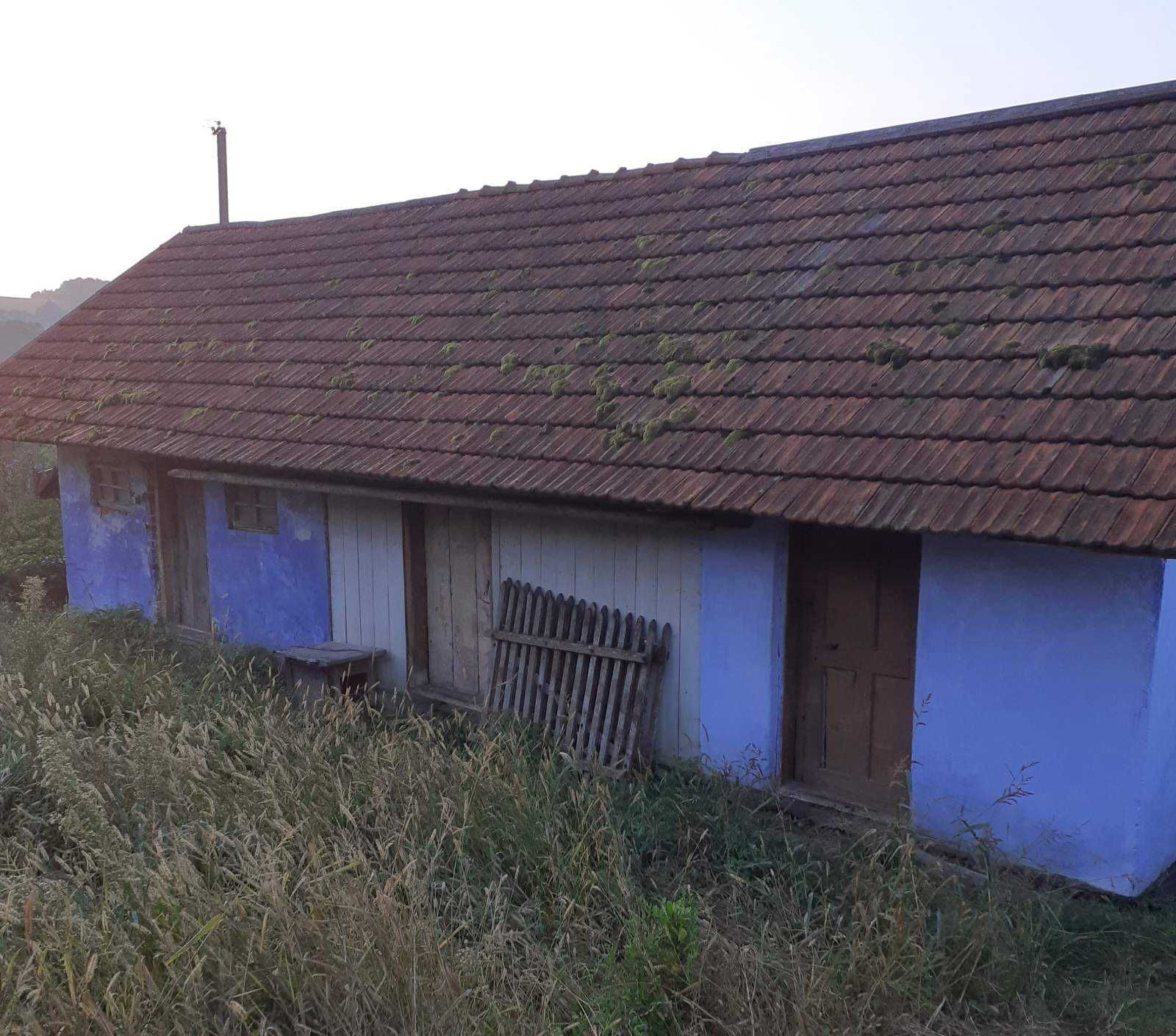 продаж будинку в селі