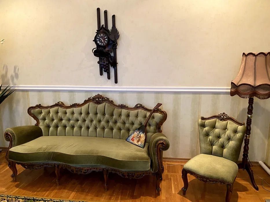 Продается мебельный гарнитур Барокко