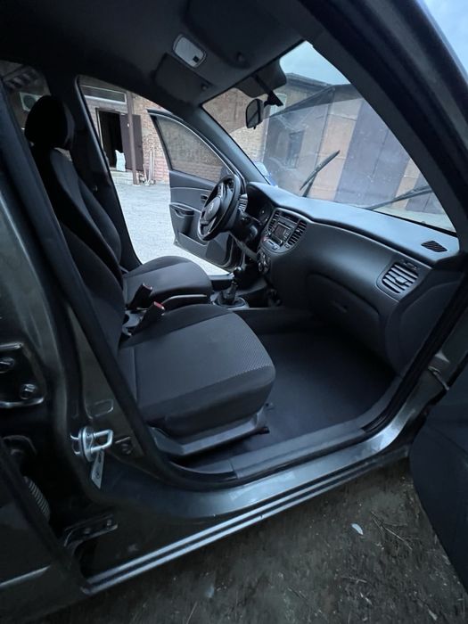 Продам Kia Rio 2010