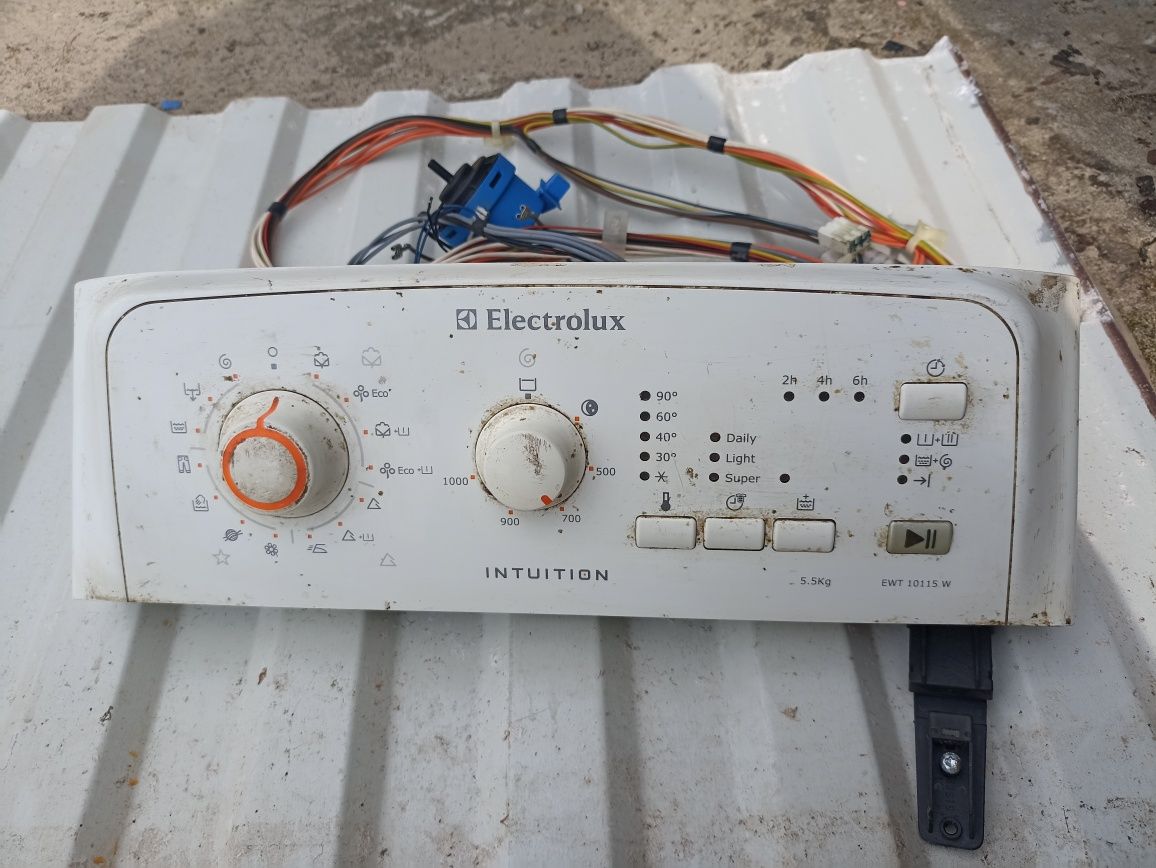 Пральна машинка  Electrolux ewt 10115w