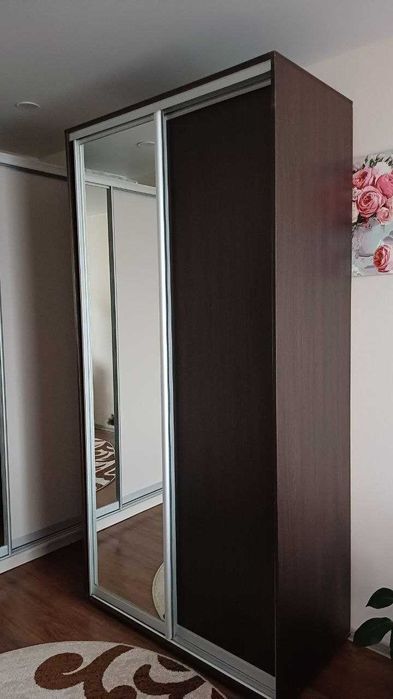 Продам шафу-купе в гарному стані