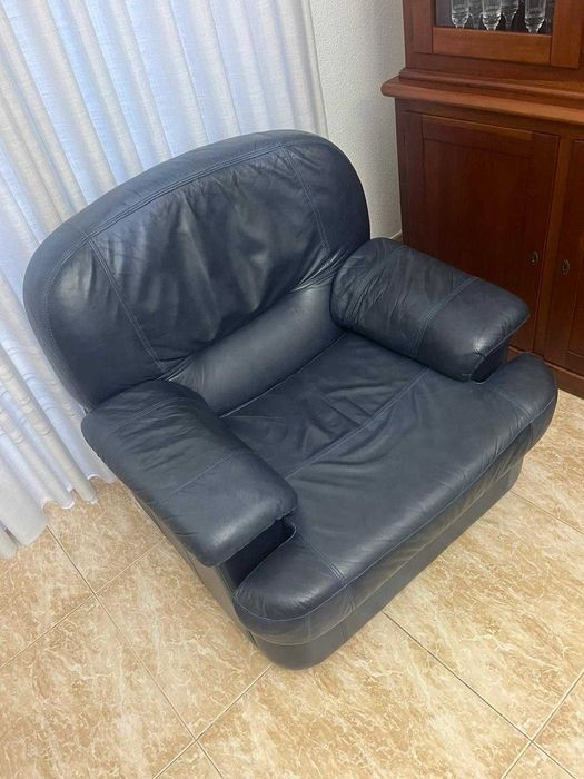 Cadeirões em pele Azul escura (2x unidades)