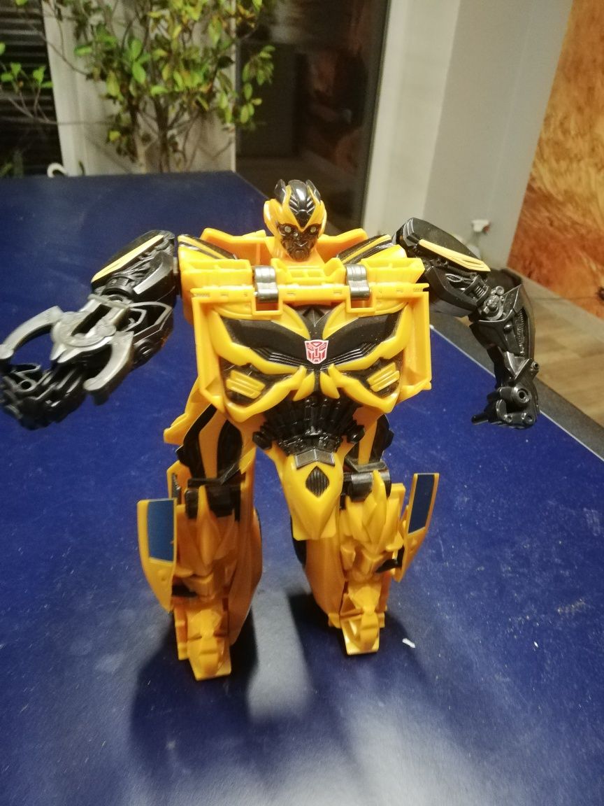 Transformers bumble bee