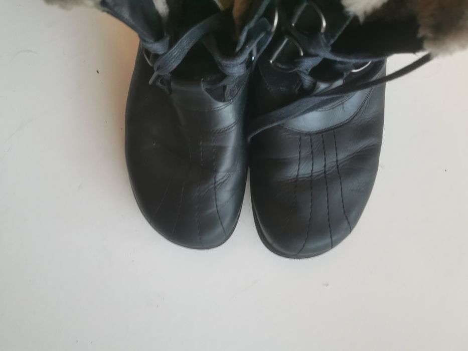 Buty meskie ocieplane skórzane firmy Helvesko  Rozmiar 43