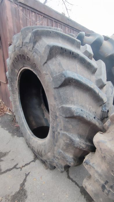 Шини бу бв вживані 710/70R42 710/75R42