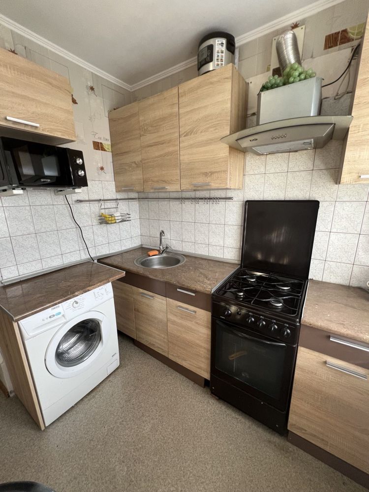 Продам 2 комнатную квартиру Светлая, 49б