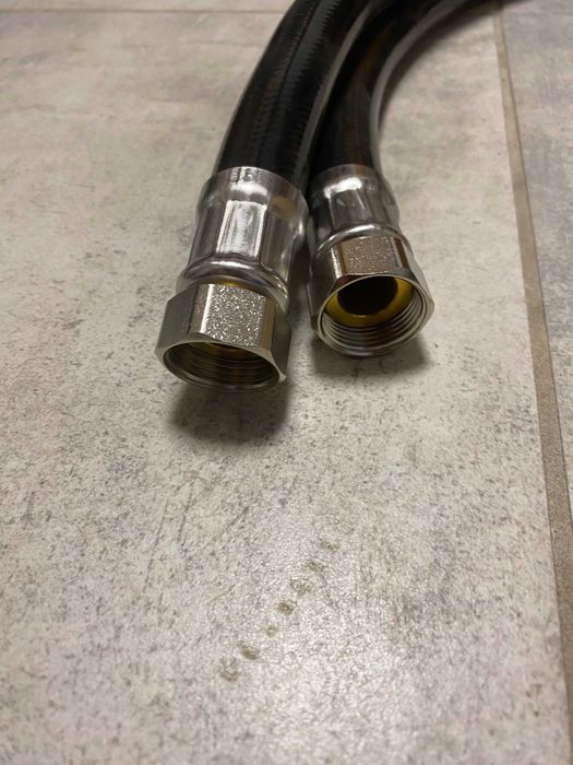 Węże przyłączeniowe do stacji uzdatniania wody Viessmann