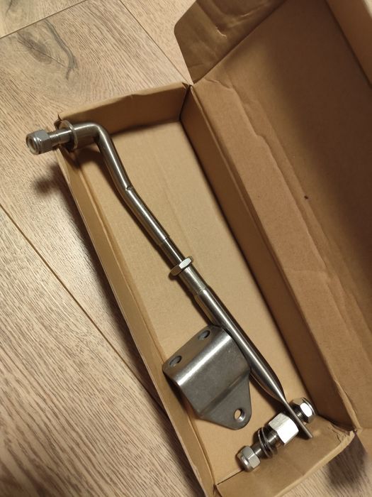 Łącznik sterociągu pogrzebacz silnik zaburtowy