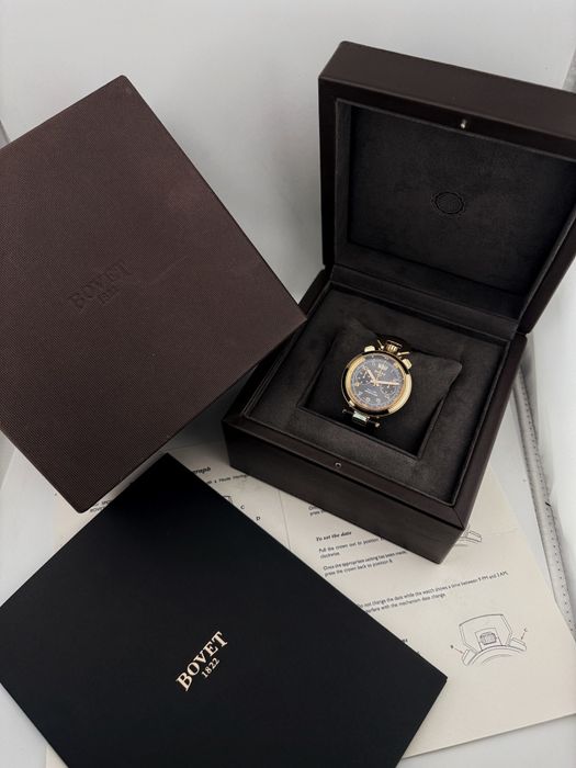 Часы Bovet Sportster 44 RG