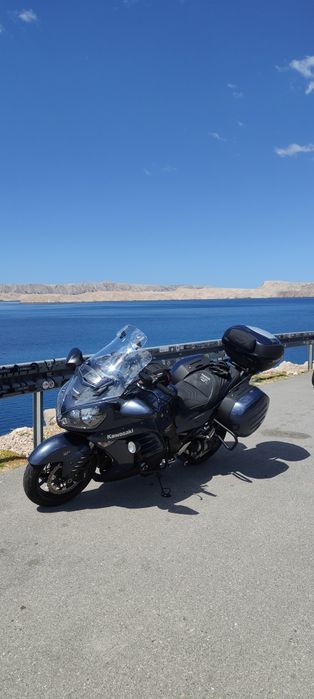 Sprzedam Kawasaki GTR 1400 polski salon przebieg 17200 km