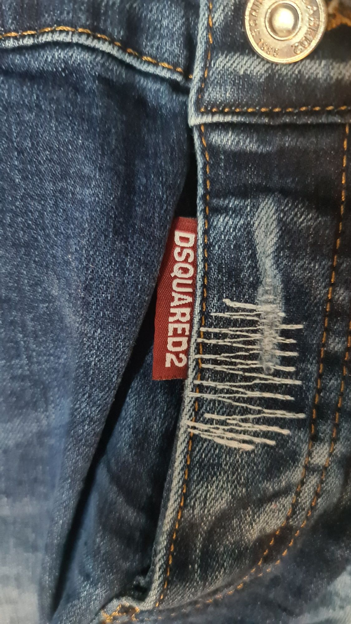 Oryginalne jeansy męskie dsquared2,