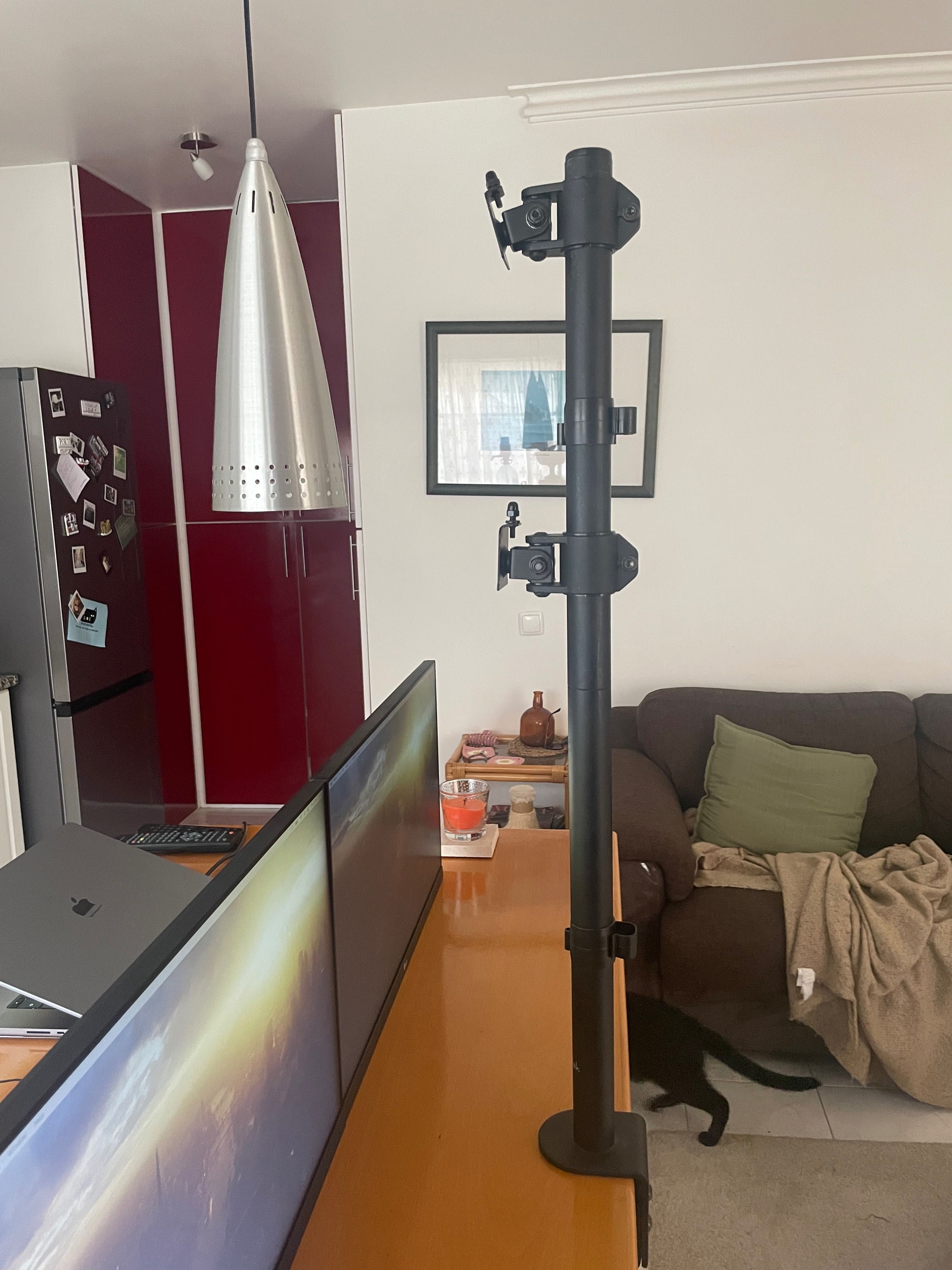 Suporte vertical duplo Suptek p/ monitores 13'' a 27''