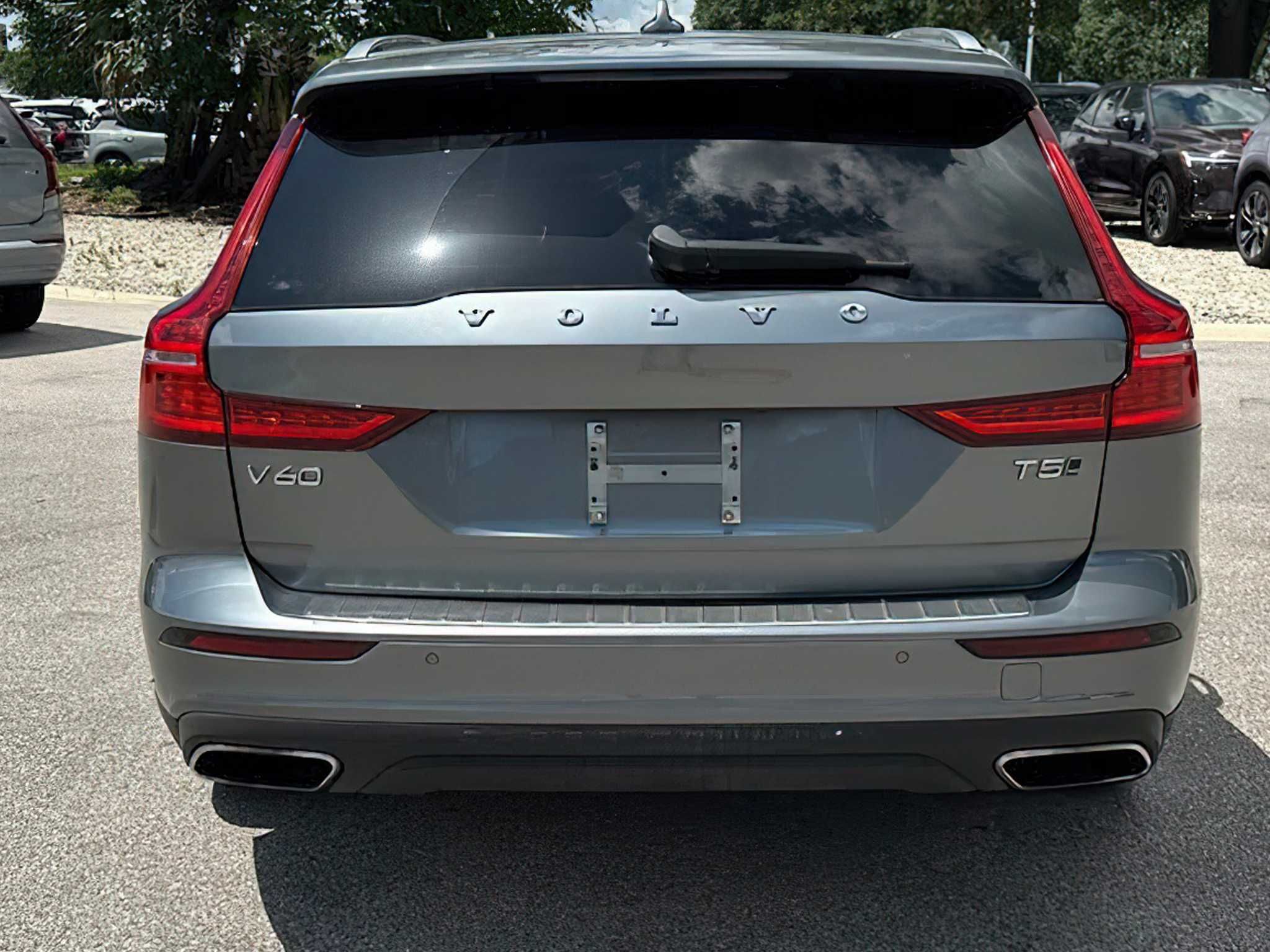 Volvo V60   2020