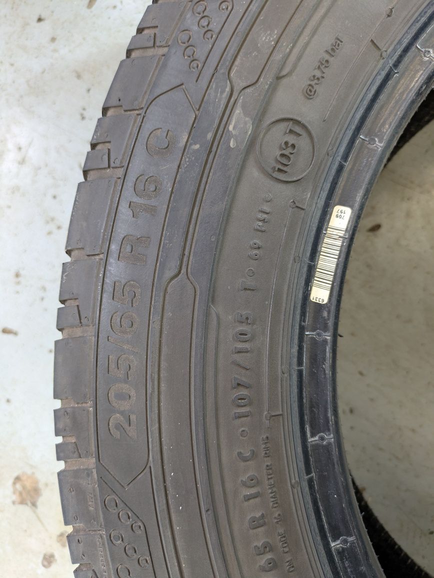 205/65R16c Continental ContiVanContact 200