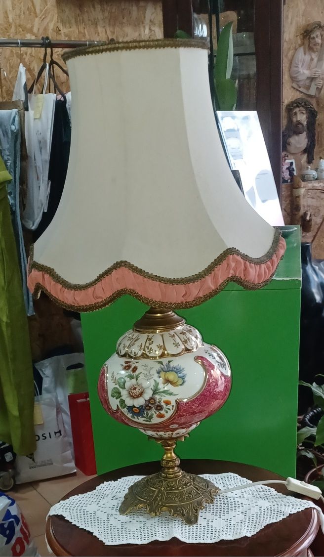 Candeeiro de mesinha