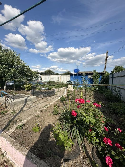 Здається 2-х поверховый Будинок