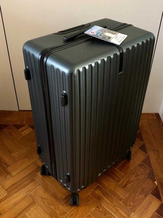 VENDO: Mala de Porão Japão, verde