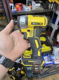 Малий гайковерт dewalt DCF887