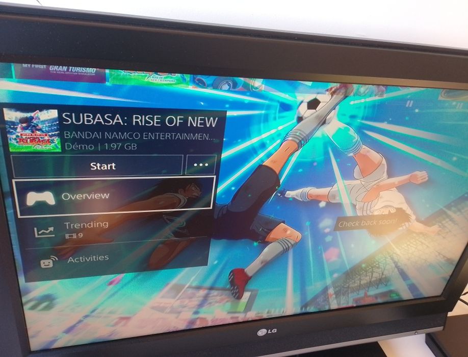 PlayStation 4 com comando 1000gb  Perfecto estado