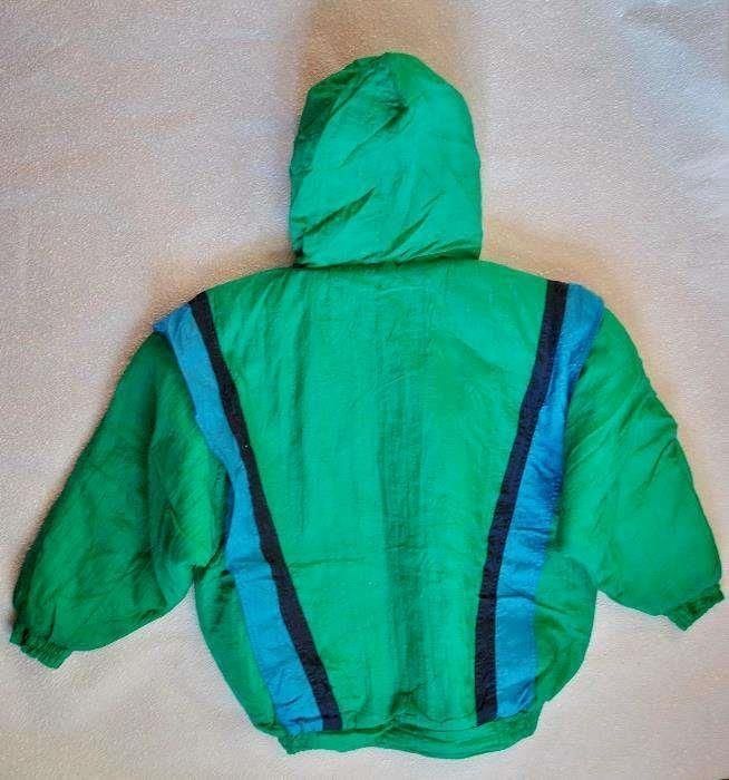 Курточка весна куртка  5-6 лет Бангладеш новая зеленая