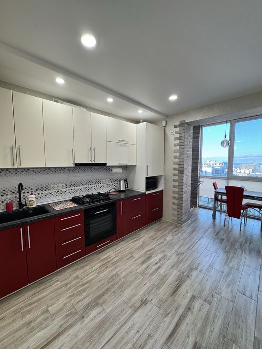 Здам 1 кімнатну квартиру в Жк Сімейний люкс з видом на Дніпро