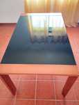 Mesa de jantar c/tampo em vidro