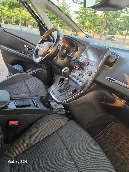Renault Scenic 1.5 DCI Auto Caixa Automática