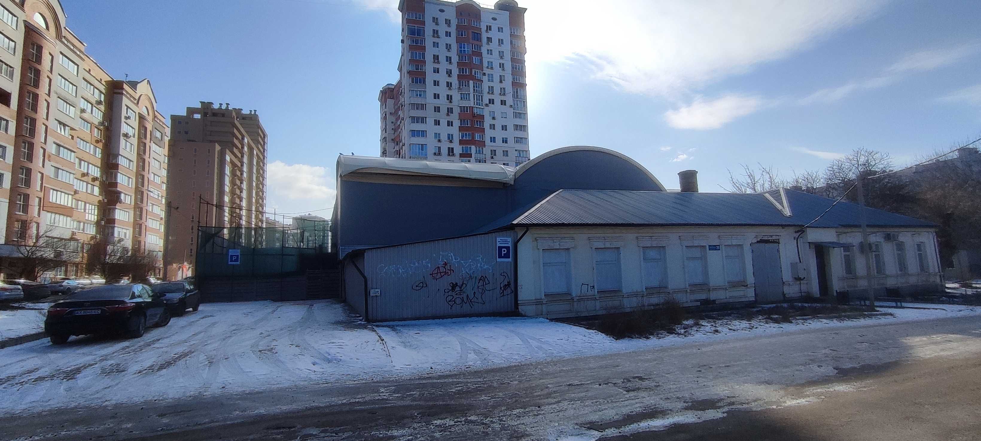 Офісно – складський комплекс в Центрі міста