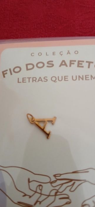 Letra A, da coleção Fio dos Afetos, nova