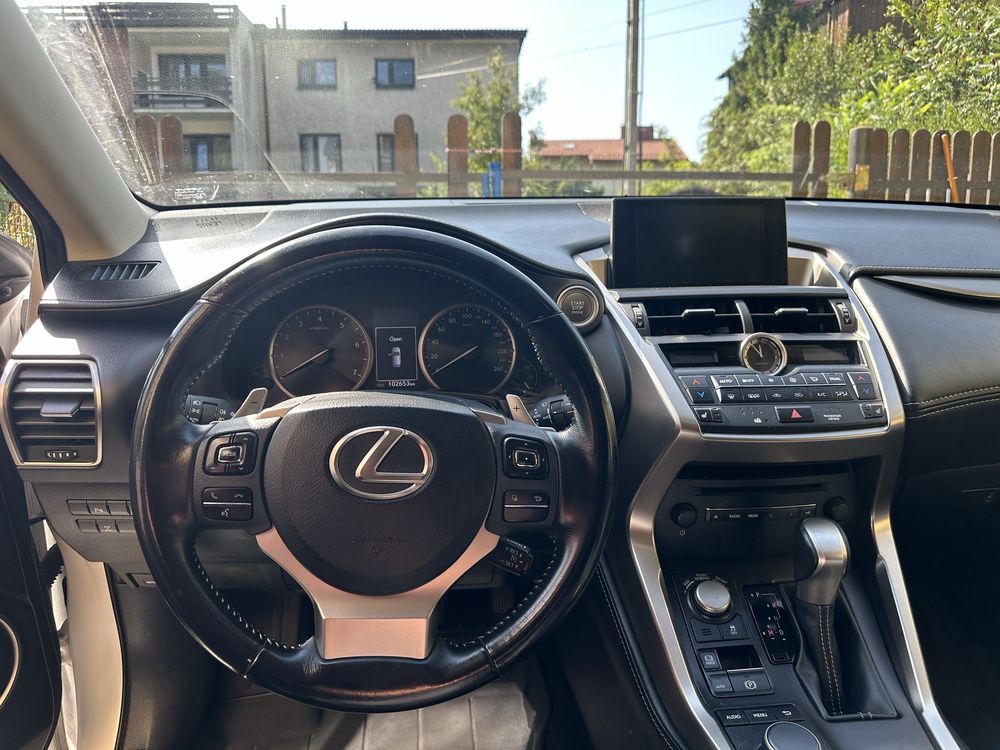 Lexus NX 200t 238KM 2016