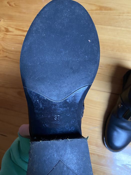 Шкіряні ботінки 37 розмір