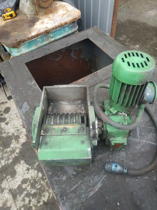 Магнитные сепараторы х43-43, 43-44  50 и 100 литров, новые и бу