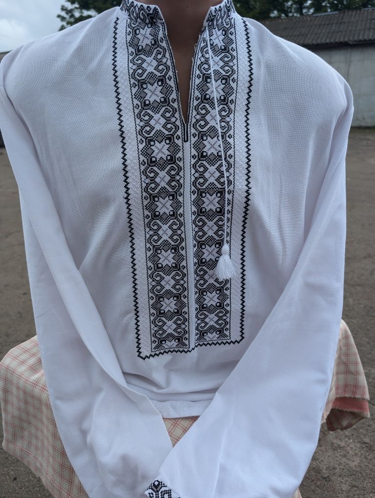 Чоловічі вишиванки