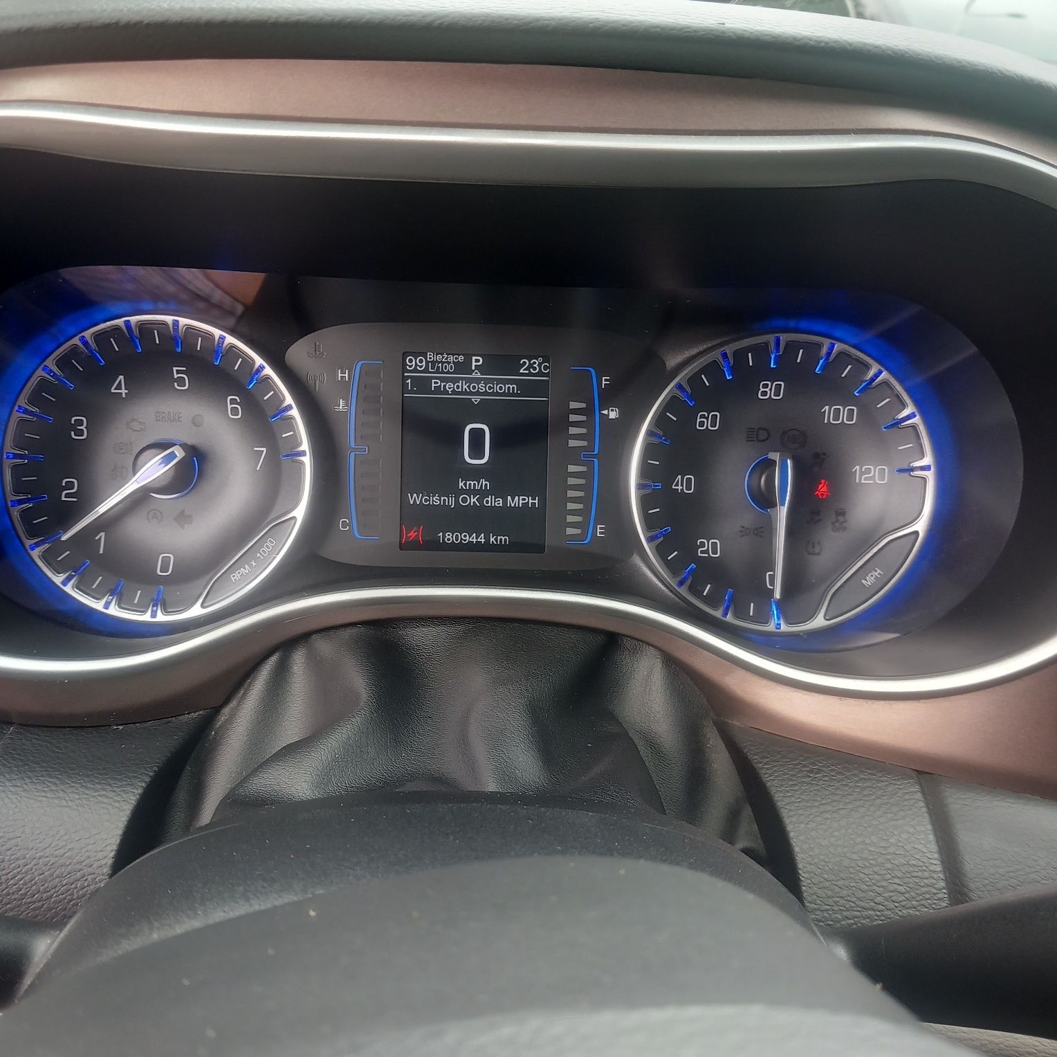 Chrysler Pacifica 2017 7osób