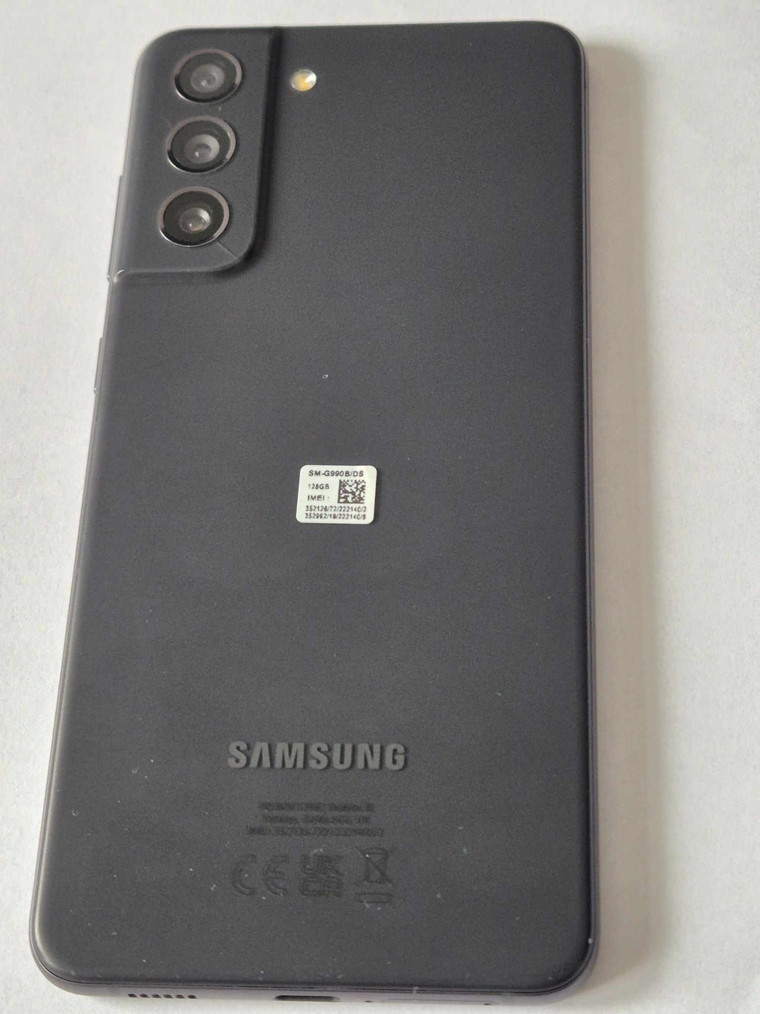 Samsung S21 FE Szary 6/128 + gratisy!