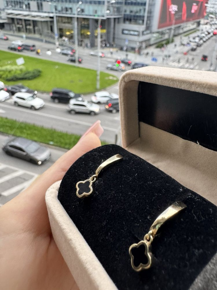 Серьги золотые новые 585 проба,клевер