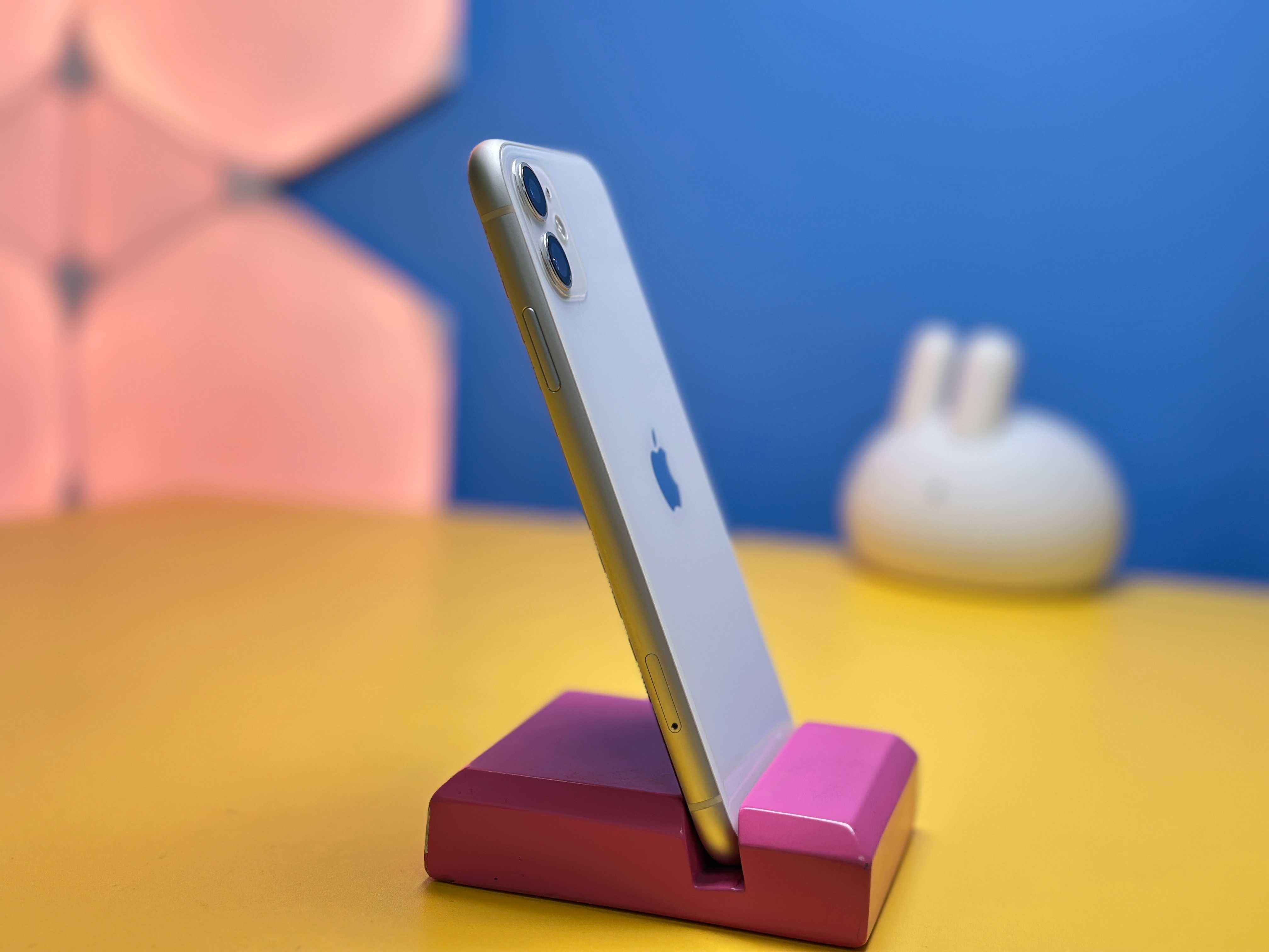 Смартфон Apple iPhone 11 128GB White Slim Box (140535) Б/У З ГАРАНТІЄЮ