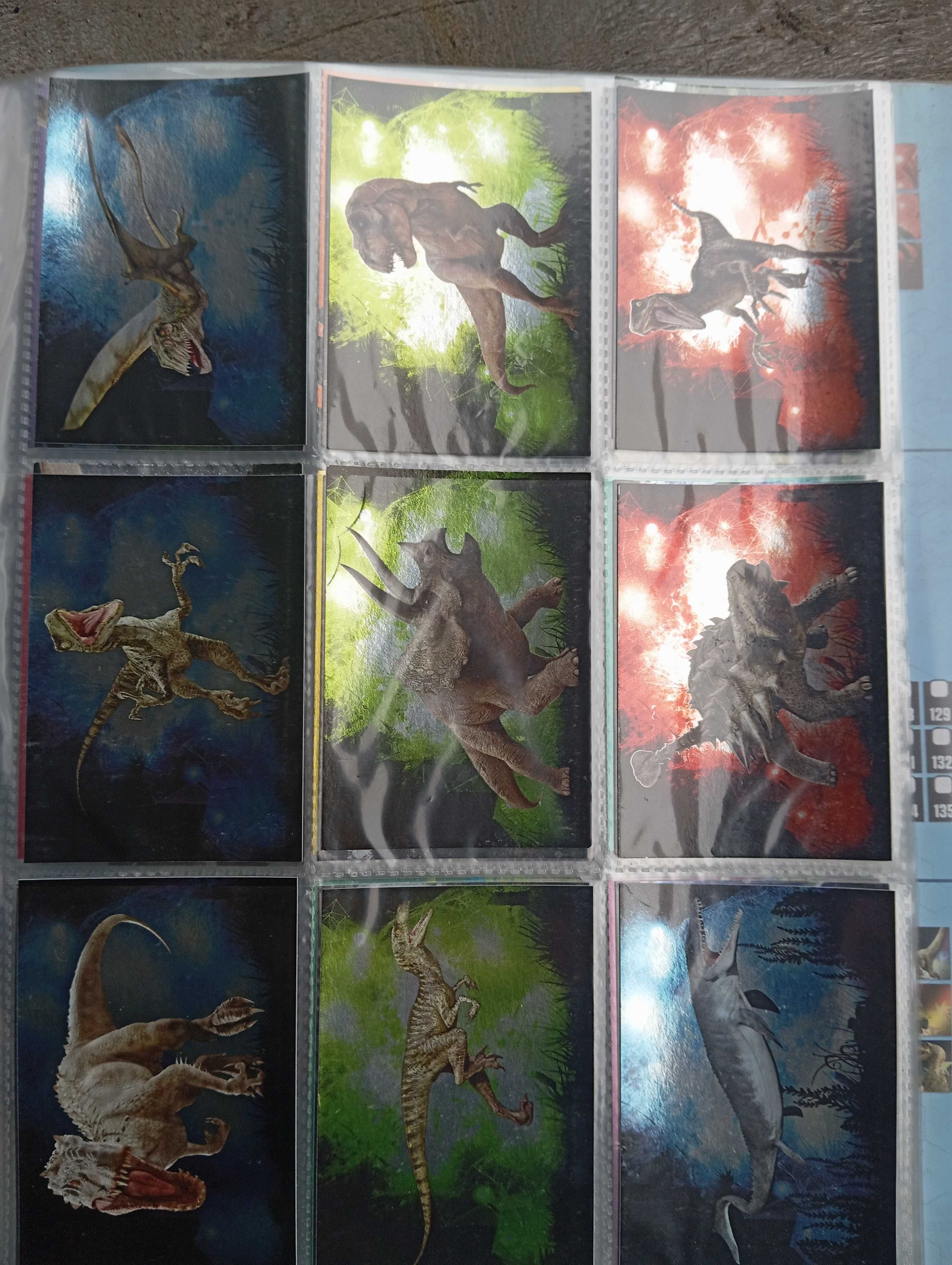Jurassic World album limity karty