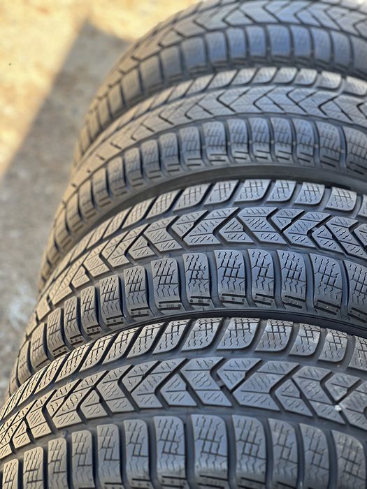 Топова шина‼️215/55 R17 Pirelli SottoZero 3 6.4мм 2023 рік