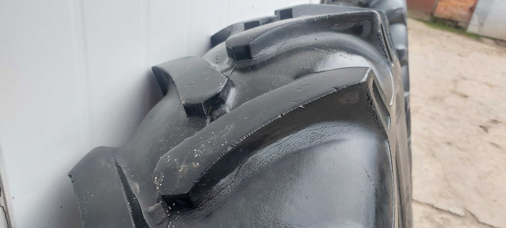 Opona/opony 12.4-28  MITAS 12.4/28 - druga GRATIS