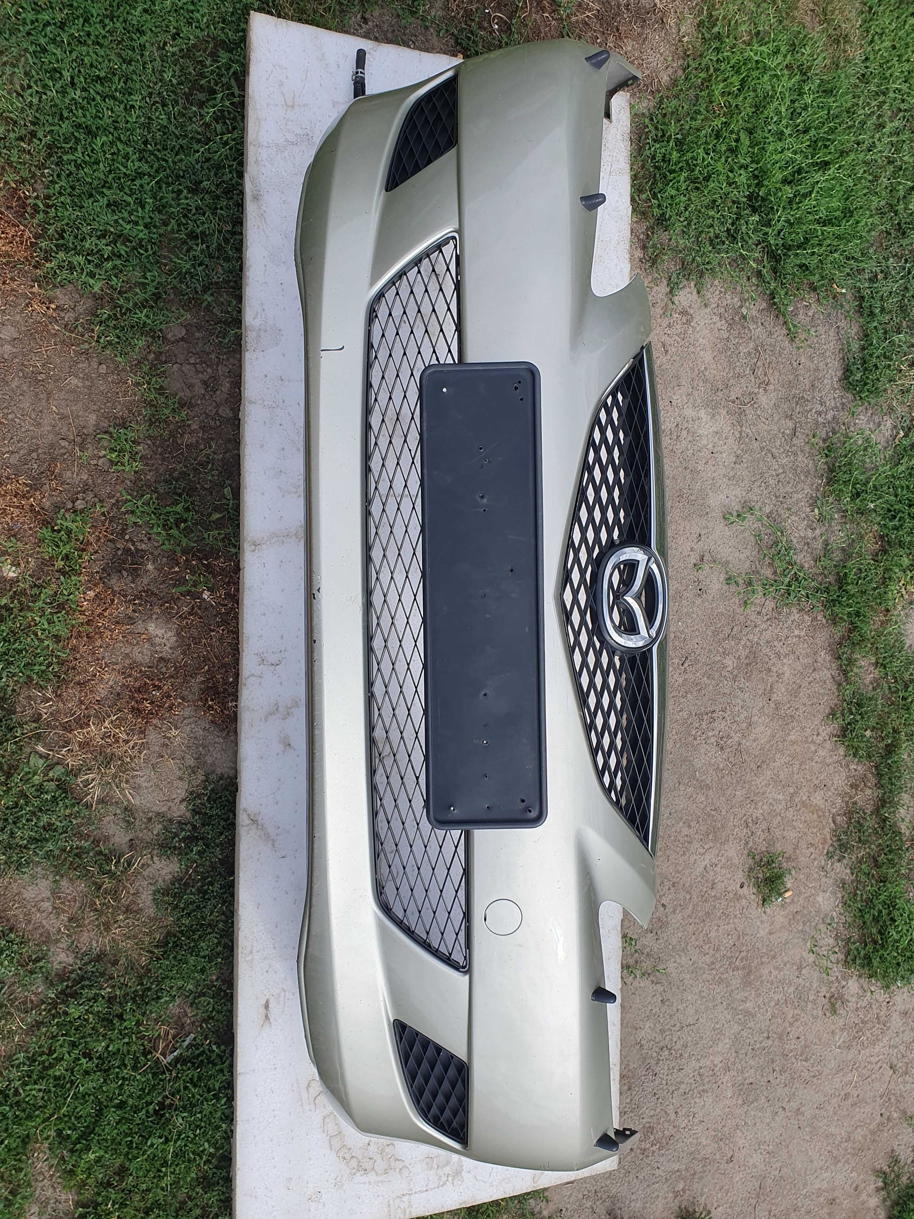 Zderzak przod przedni grill atrapa Mazda 6 GG lakier 12r