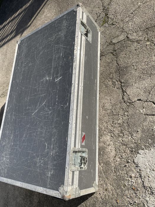 Mala para mesa de som