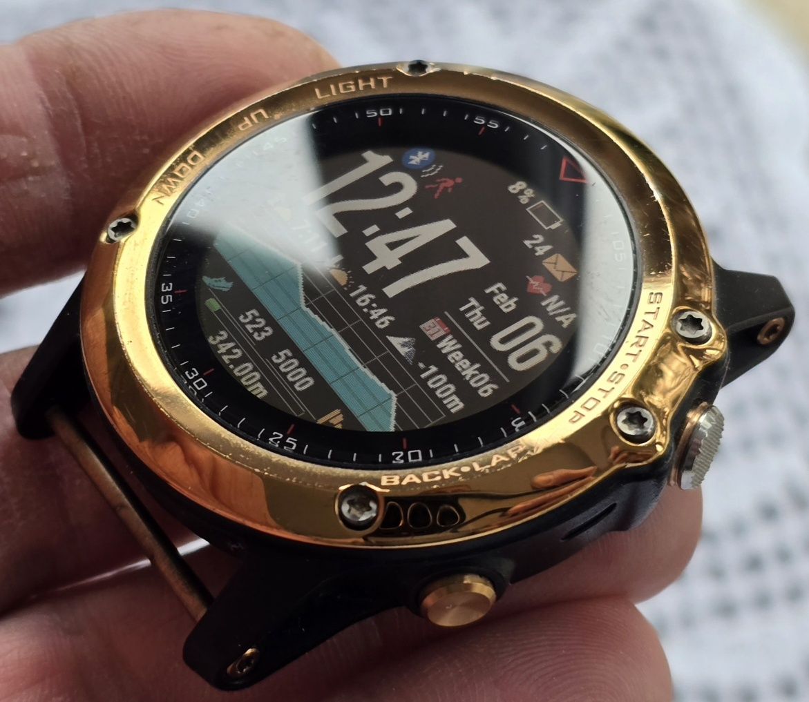 Garmin Fenix 3 J Premium Edition złote dodatki komplet z paskami.