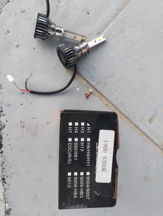 Автомобільні Лед лампочки h1