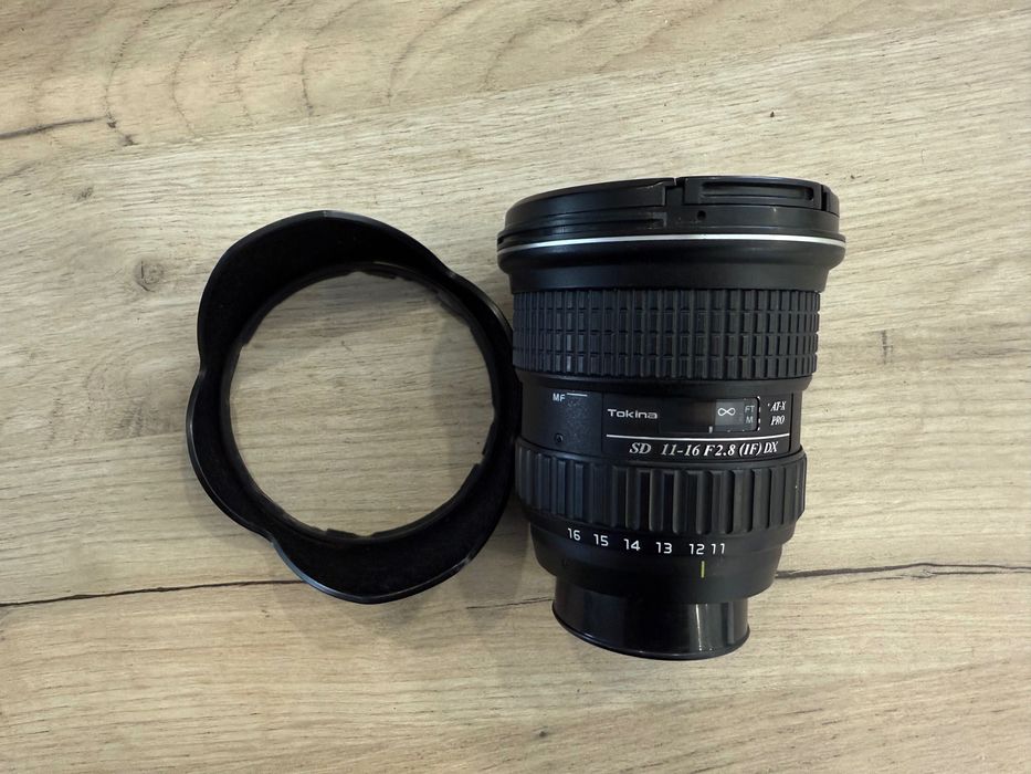 objetiva Tokina ATX-Pro DX 11-16mm f/2.8 para Nikon