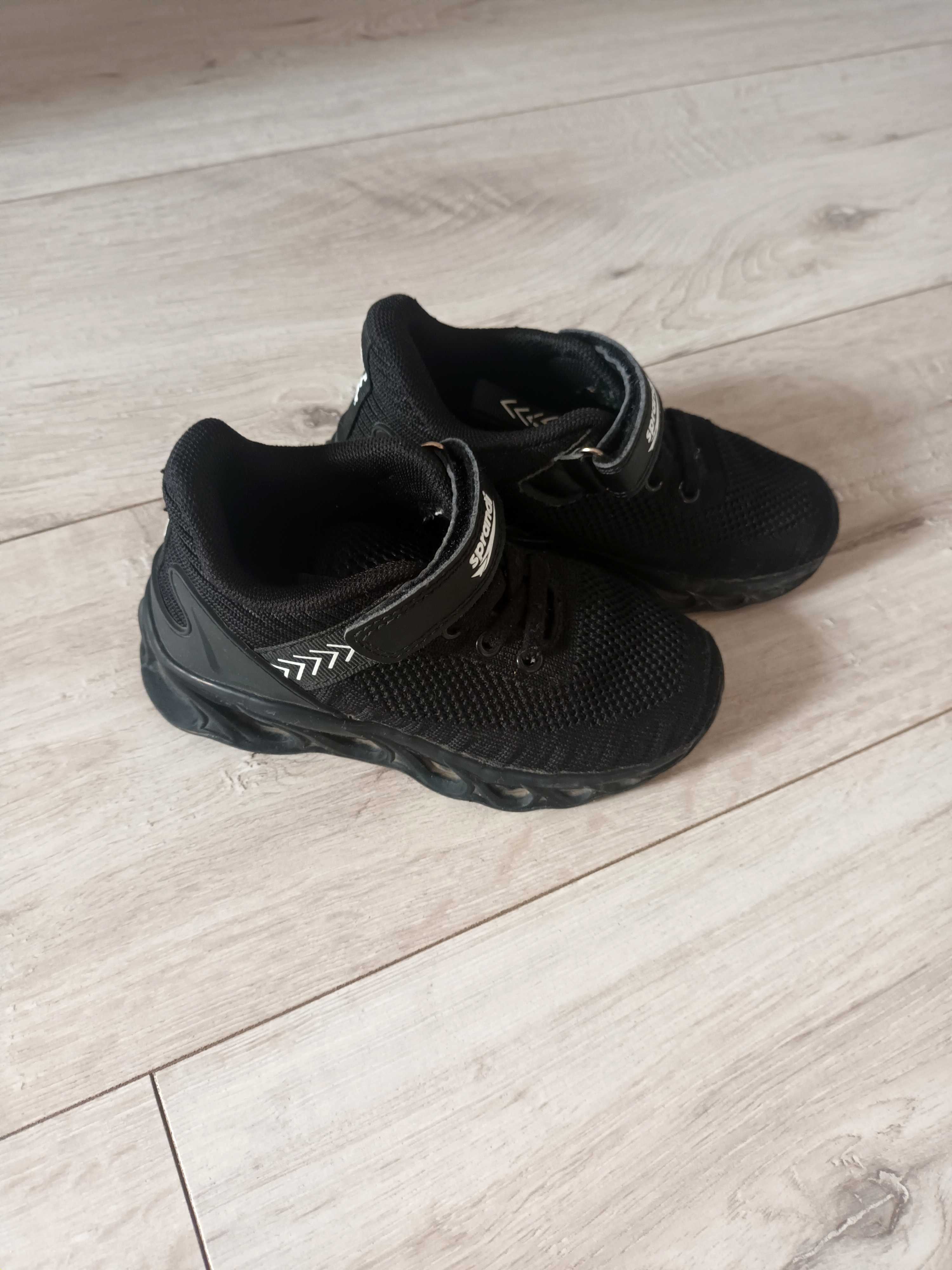 Świecące buty adidasy Sprandi CCC, r. 27 bdb stan