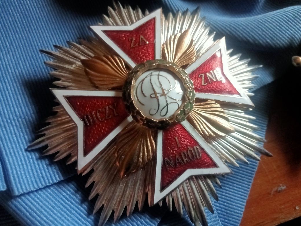Order Orła Białego i Gwiazda Orderu Orła Białego Medal Józef Piłsudski