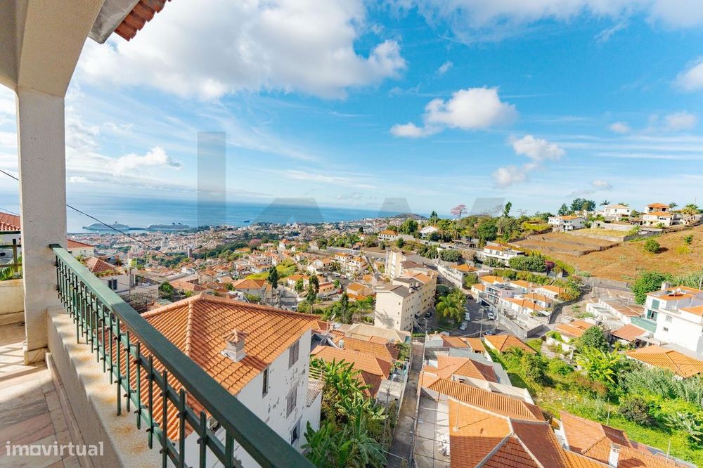 Moradia Isolada T4 + 1 – Estrada do Livramento, Funchal