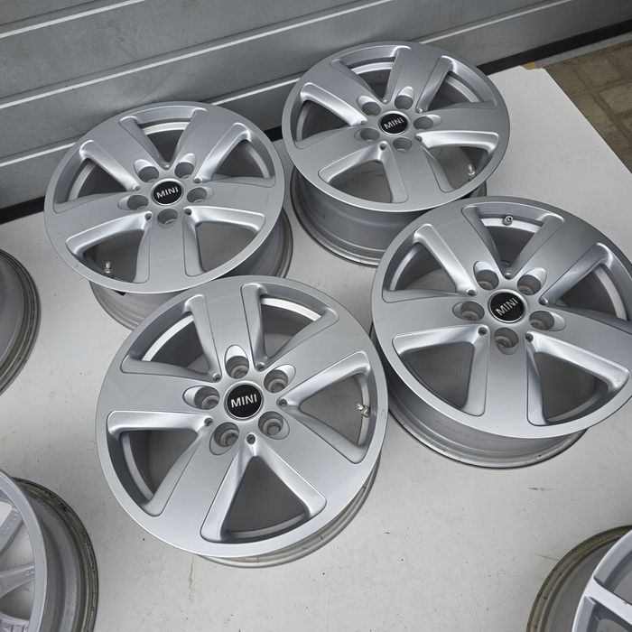 Mini F54 Clubman 5x112 16'' ET41 7J 4X