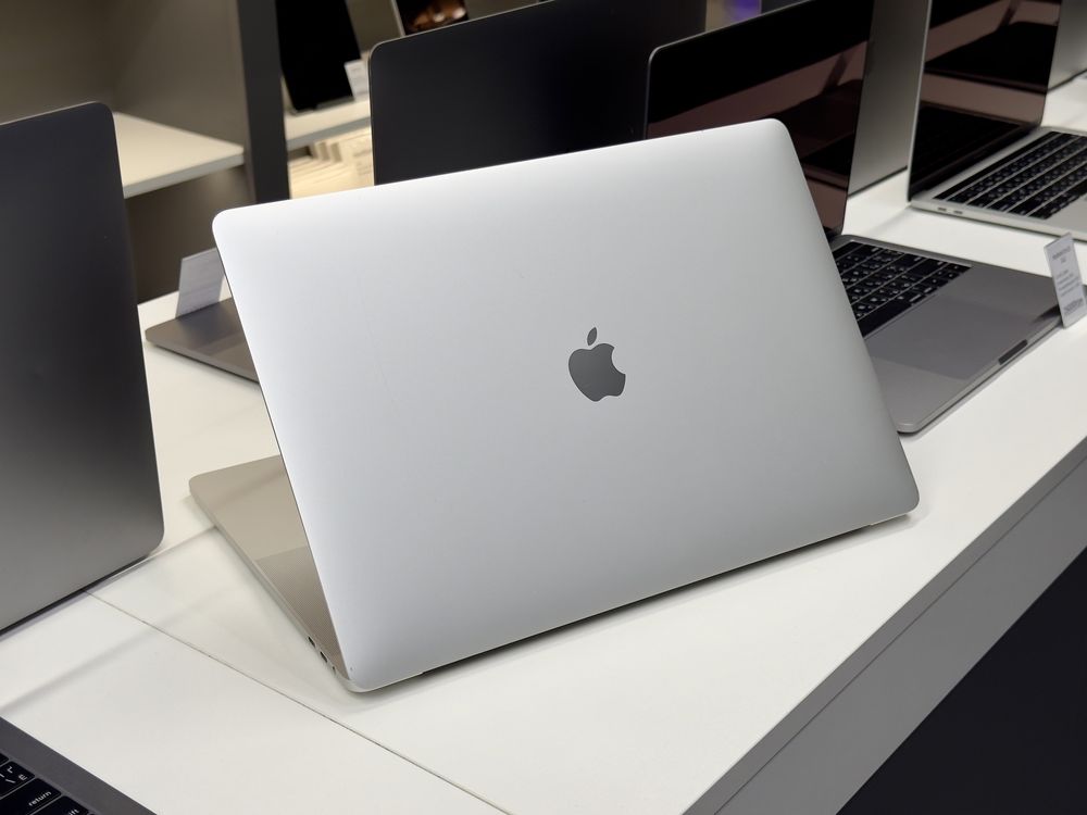 MacBook Pro 15 2017 i7 16GB | 512GB•ГАРАНТІЯ＞Київ Олімпійський #2924